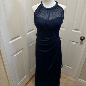 Women’s Gown,DAVID’S BRIDAL BRIDESMAID GOWN, Sleeves less, Size 8P.